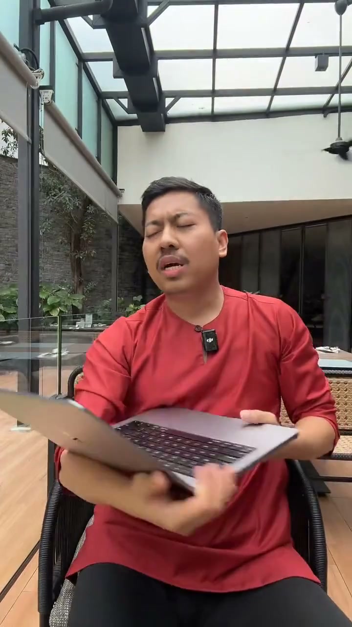 Paparan rakaman pada 01:03:51